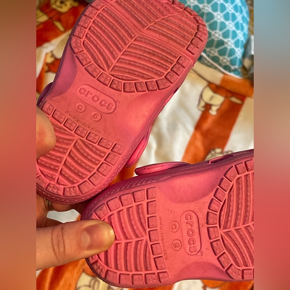 Pink Girls Crocs - Picture 2 of 3